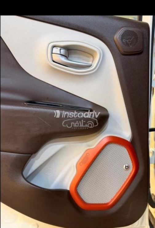 Jeep Renegade 2016 White Automatic Used for Sale in 6 October - 6