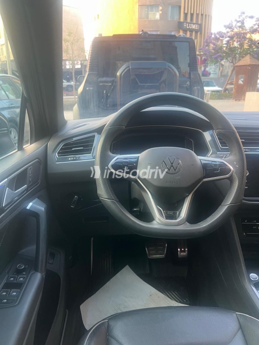Volkswagen Tiguan 2024 Gray Automatic Used for Sale in Giza - 6