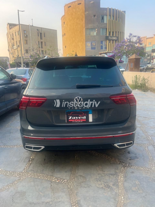 Volkswagen Tiguan 2024 Gray Automatic Used for Sale in Giza - 7