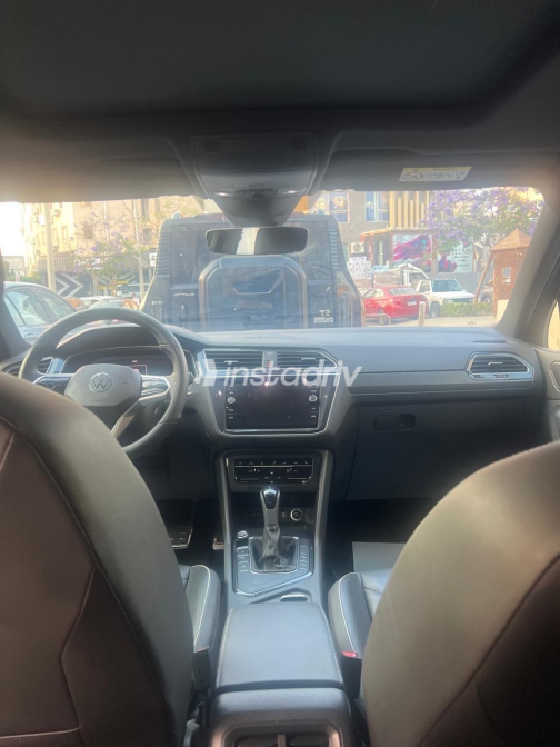 Volkswagen Tiguan 2024 Gray Automatic Used for Sale in Giza - 8