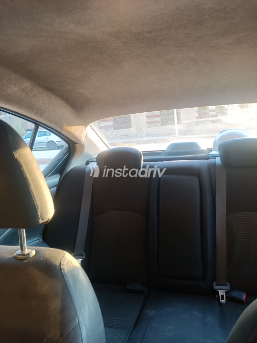 Nissan Sunny 2014 Silver Manual Used for Sale in Cairo - 4