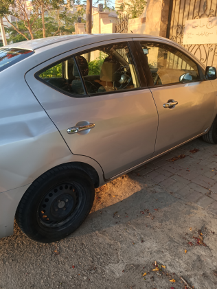 Nissan Sunny 2014 Silver Manual Used for Sale in Cairo