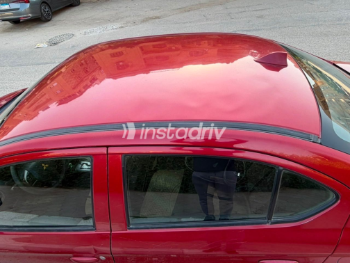 Mitsubishi Attrage 2015 Red Automatic Used for Sale in Cairo - 3