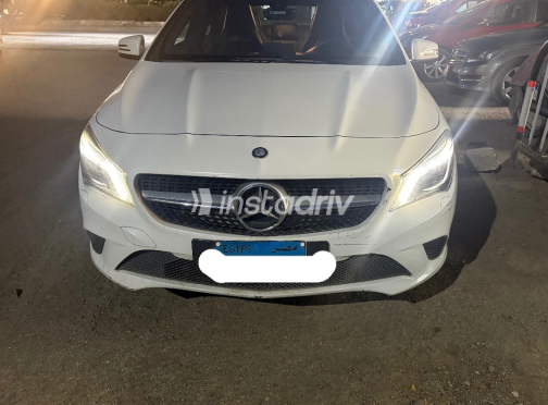 Mercedes CLA 180 2015 White Automatic Used for Sale in Maadi - 4