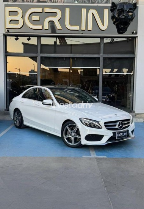Mercedes C 180 2017 White Automatic Used for Sale in Cairo - 1