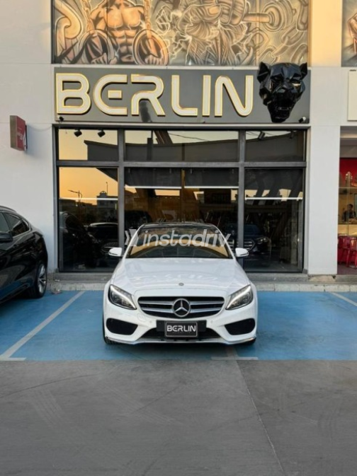 Mercedes C 180 2017 White Automatic Used for Sale in Cairo - 2