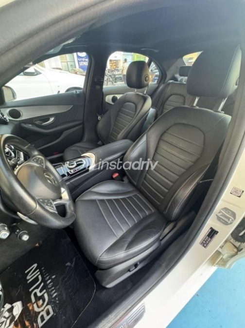Mercedes C 180 2017 White Automatic Used for Sale in Cairo - 10