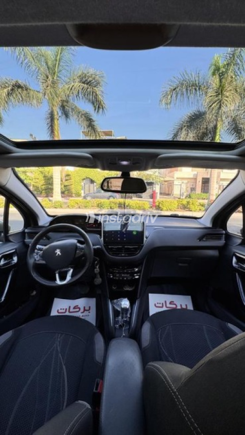 Peugeot 208 2014 Bronze Automatic Used for Sale in Madinaty - 3