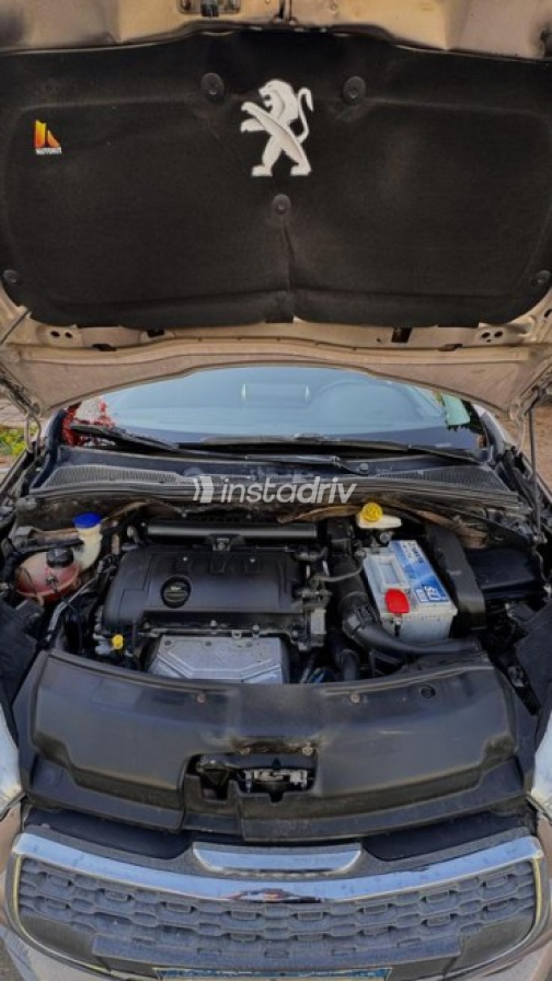 Peugeot 208 2014 Bronze Automatic Used for Sale in Madinaty - 7