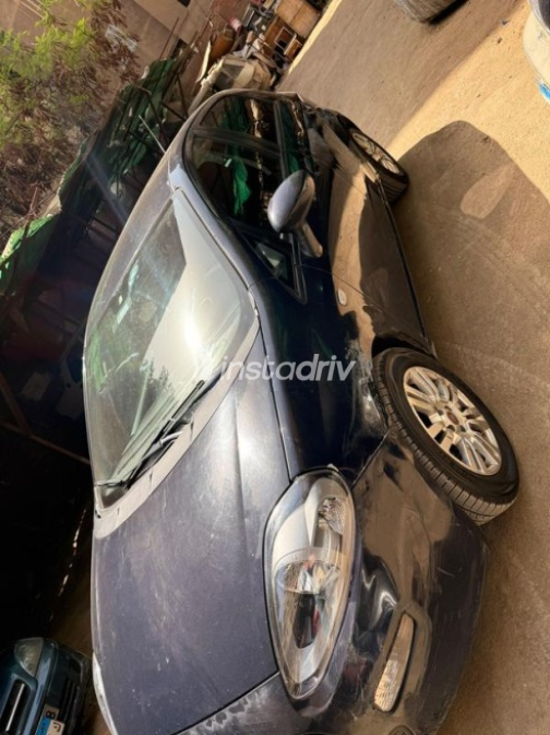 Fiat Punto 2016 Dark Blue Automatic Used for Sale in Cairo - 3