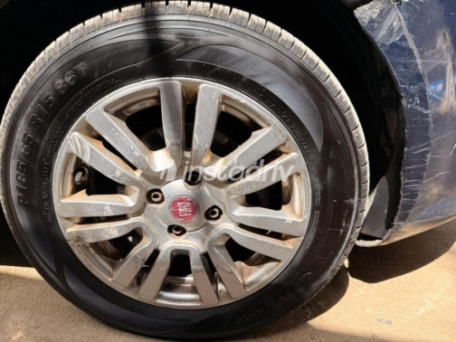 Fiat Punto 2016 Dark Blue Automatic Used for Sale in Cairo - 6