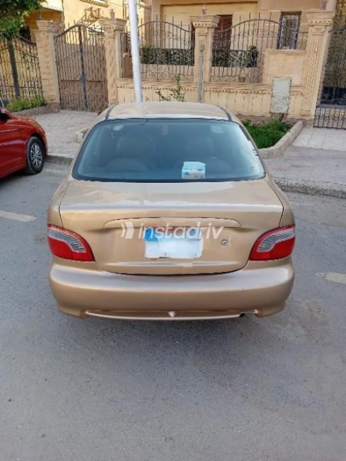 Hyundai Accent 2001 Gold Manual Used for Sale in Cairo - 2