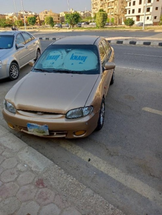 Hyundai Accent 2001 Gold Manual Used for Sale in Cairo