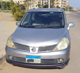 Nissan Tiida 2008 Silver Automatic Used for Sale in Cairo