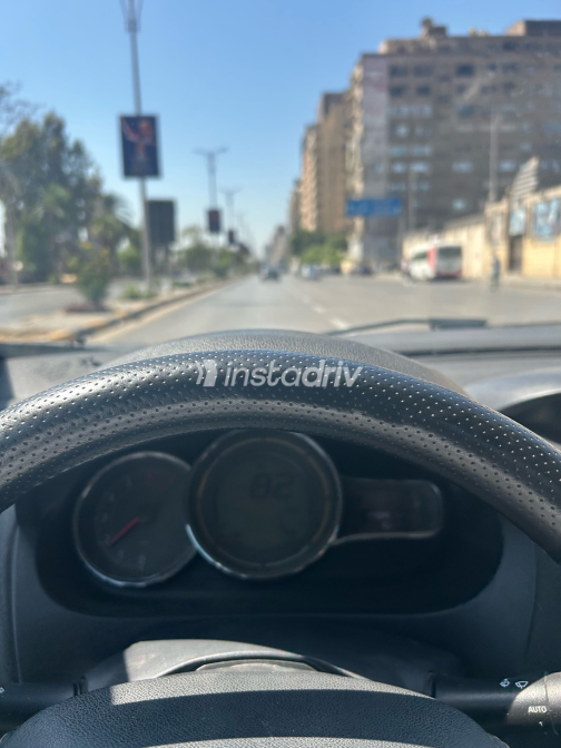 Renault Fluence 2017 Silver Automatic Used for Sale in Cairo - 3