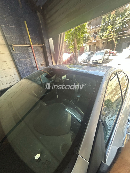 Renault Fluence 2017 Silver Automatic Used for Sale in Cairo - 6