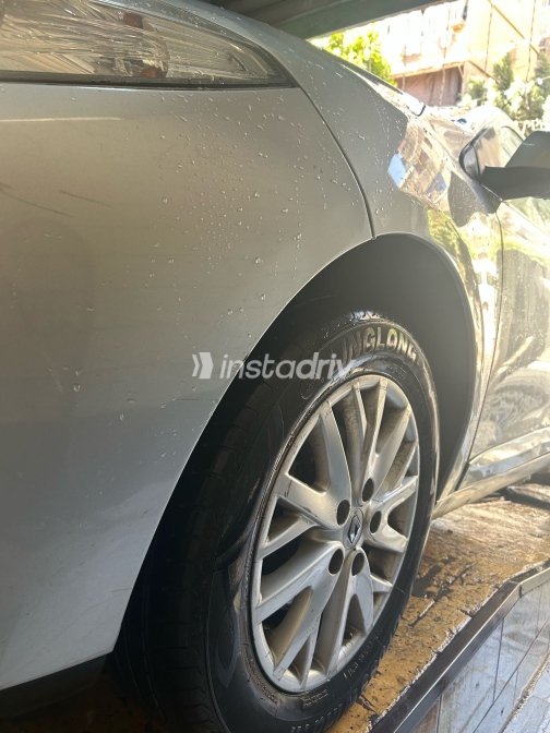 Renault Fluence 2017 Silver Automatic Used for Sale in Cairo - 9