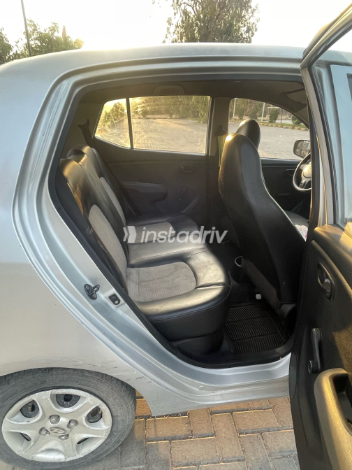 Hyundai I10 2011 Silver Manual Used for Sale in Heliopolis - 1