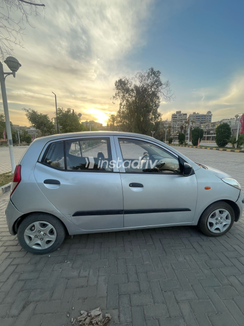 Hyundai I10 2011 Silver Manual Used for Sale in Heliopolis - 7