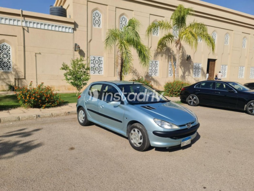 Peugeot 206 2001 Dark Blue Manual Used for Sale in Greater Cairo ( Cairo + Giza) - 3
