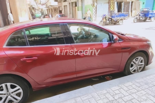 رينو ميجان 2020 أحمر أوتوماتيك مستعملة للبيع في الإسكندرية - 5