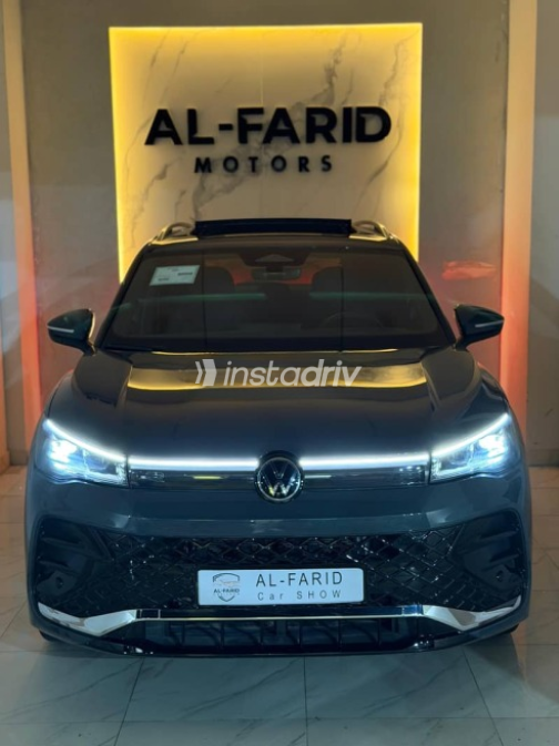 Volkswagen Tiguan 2024 Black Automatic Used for Sale in Alexandria - 2