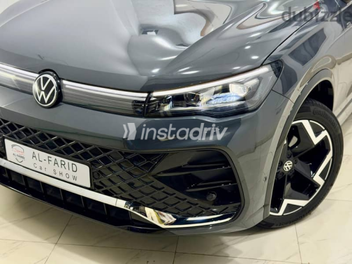 Volkswagen Tiguan 2024 Black Automatic Used for Sale in Alexandria - 4