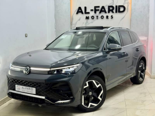 Volkswagen Tiguan 2024 Black Automatic Used for Sale in Alexandria