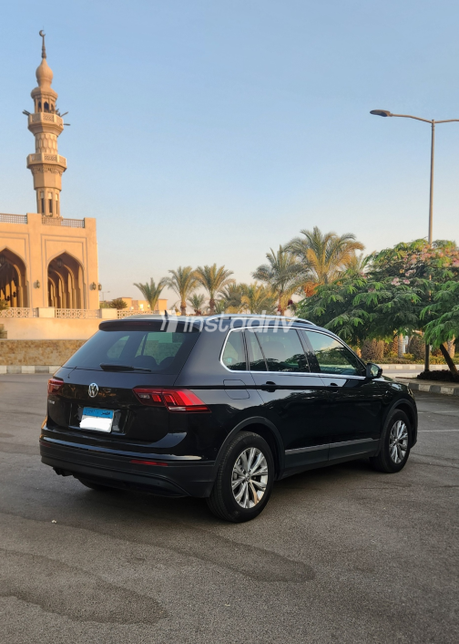 فولكس فاغن تيجون 2020 أسود أوتوماتيك مستعملة للبيع في القاهرة - 1