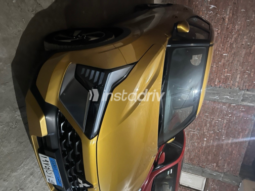 Mitsubishi Outlander Sport 2025 Gold Automatic Used for Sale in Cairo - 1