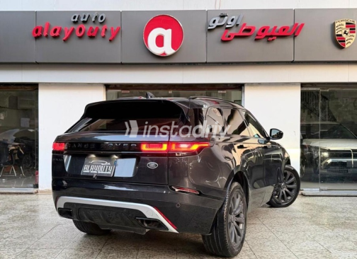 لاند روفر فيلار 2022 رمادي أوتوماتيك مستعملة للبيع في مدينة نصر - 4