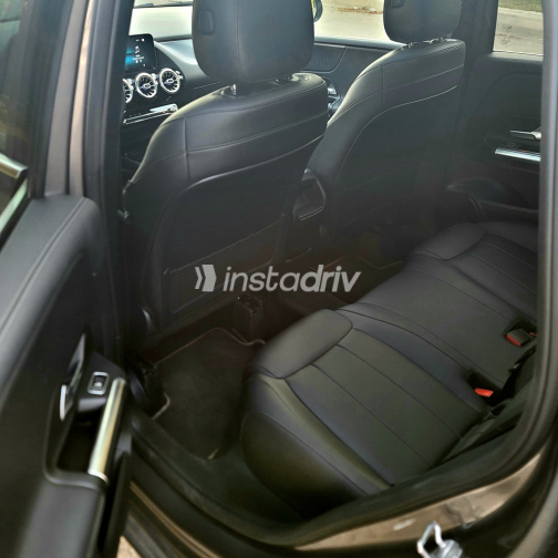 Mercedes B 180 2020 Gray Automatic Used for Sale in Cairo - 2