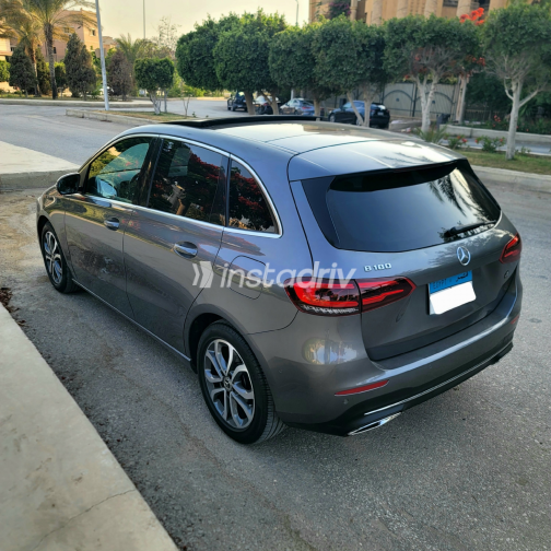 Mercedes B 180 2020 Gray Automatic Used for Sale in Cairo - 4