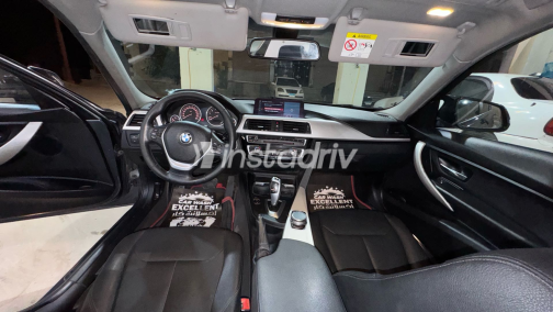 BMW 318 2019 Dark Gray Automatic Used for Sale in Luxor - 5