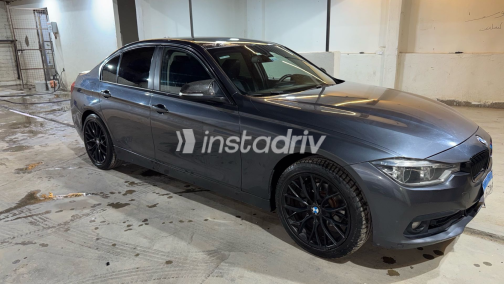 BMW 318 2019 Dark Gray Automatic Used for Sale in Luxor - 8