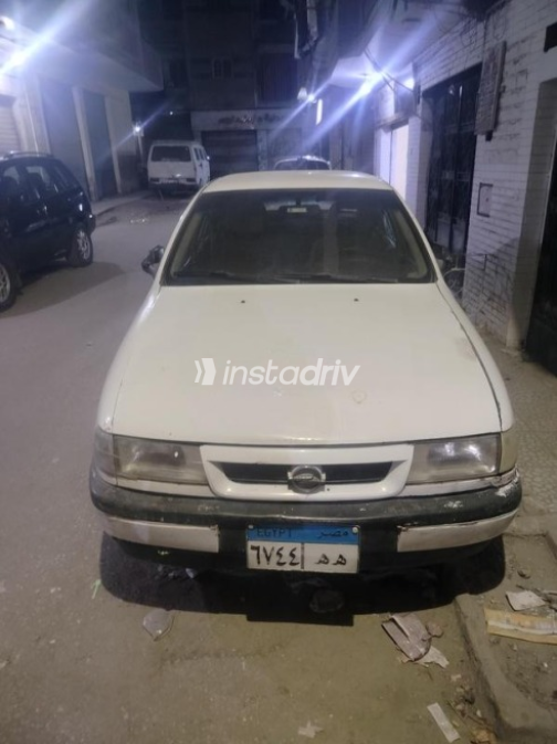 Opel Vectra 1995 White Manual Used for Sale in Giza - 6