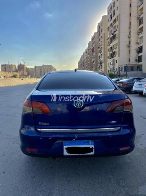 Brilliance FSV 2011 Blue Manual Used for Sale in Cairo - 3