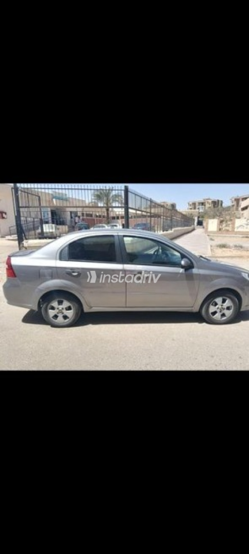 Chevrolet Aveo 2019 White Automatic Used for Sale in Greater Cairo ( Cairo + Giza) - 5