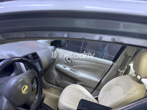 Nissan Sunny 2014 Dark Gray Automatic Used for Sale in Tanta - 3