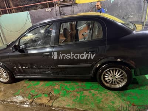 Opel Astra 2005 Black Automatic Used for Sale in Greater Cairo ( Cairo + Giza) - 1
