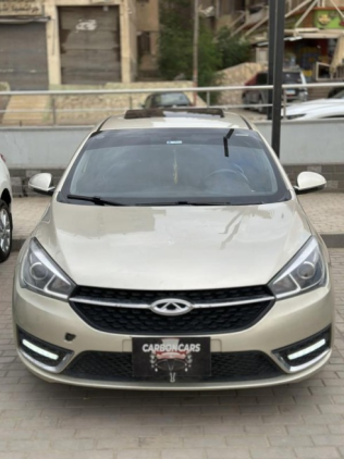 Chery Arrizo 5 2019 Gold Automatic Used for Sale in Nasr city