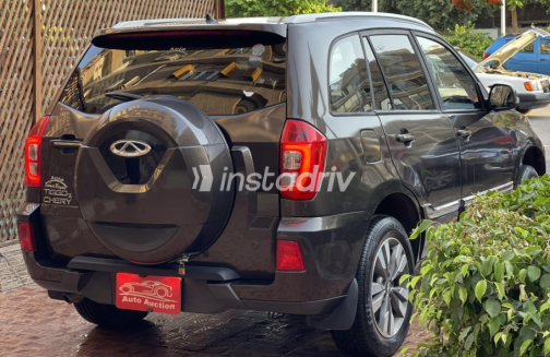 Chery Tiggo 3 2023 Brown Automatic Used for Sale in Cairo - 1