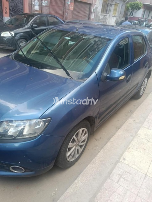 Renault Logan 2015 Blue Manual Used for Sale in Alexandria - 1