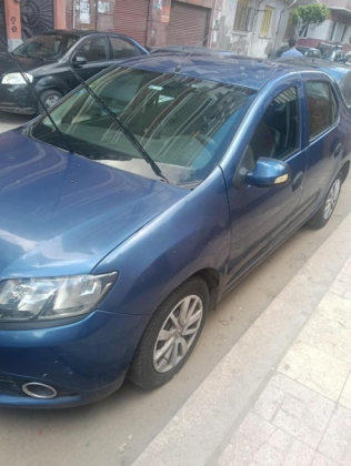 Renault Logan 2015 Blue Manual Used for Sale in Alexandria