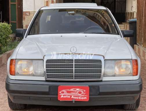 Mercedes 200 1986 White Automatic Used for Sale in Cairo - 1