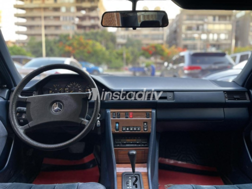 Mercedes 200 1986 White Automatic Used for Sale in Cairo - 9