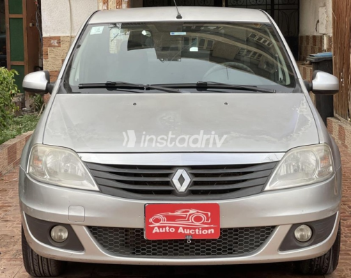 Renault Logan 2013 Silver Automatic Used for Sale in Cairo - 1