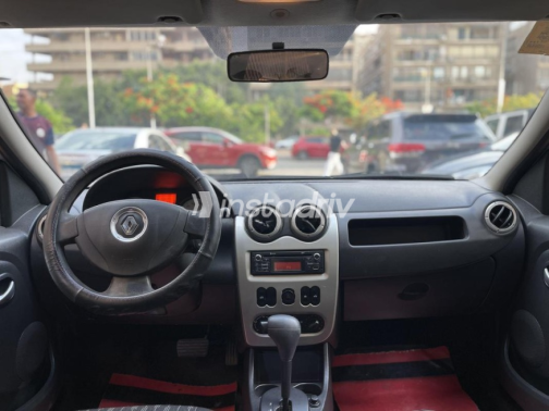 Renault Logan 2013 Silver Automatic Used for Sale in Cairo - 9