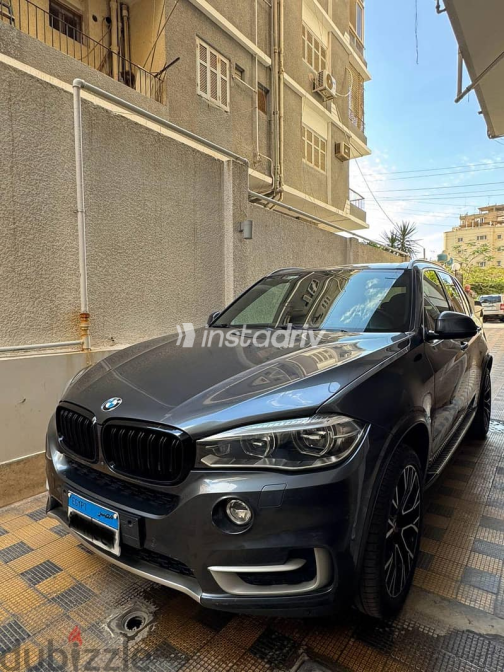 بي ام دبليو X5 2018 رمادي أوتوماتيك مستعملة للبيع في مدينة نصر - 10