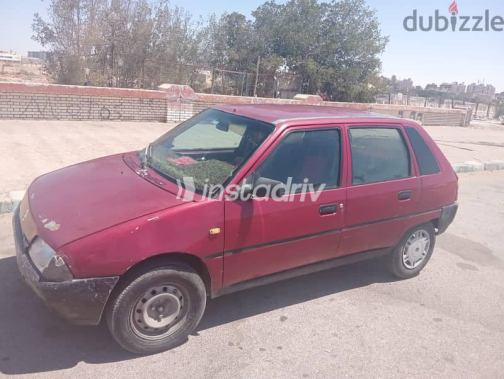 Citroën Ax 1997 Burgundy Manual Used for Sale in Greater Cairo ( Cairo + Giza) - 3